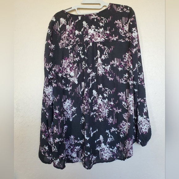 Floral Print Long Sleeve Two Blouse Bundle Women's Size 1X - Picture 12 of 16